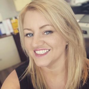 Meet your Posher, April